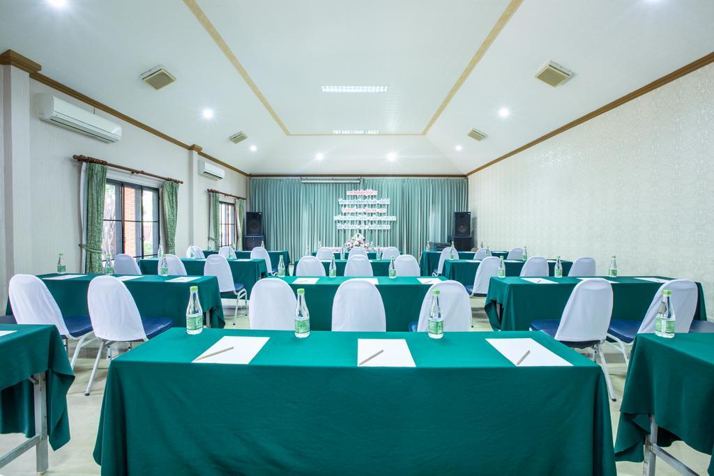 Juntra Resort & Hotel Nakhon Nayok Zewnętrze zdjęcie